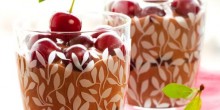 Greek Yogurt Snack Recipe: No-Pudge “Pudding Cup”