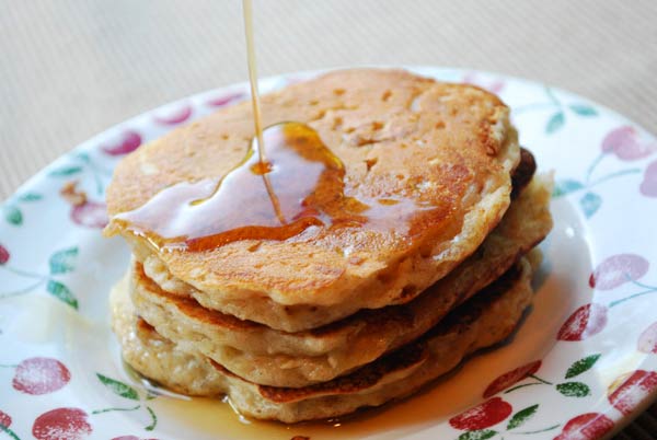 Greek Yogurt Oatmeal Pancakes | Voskos®