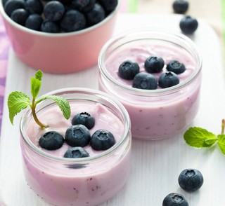 yogurt-and-berries